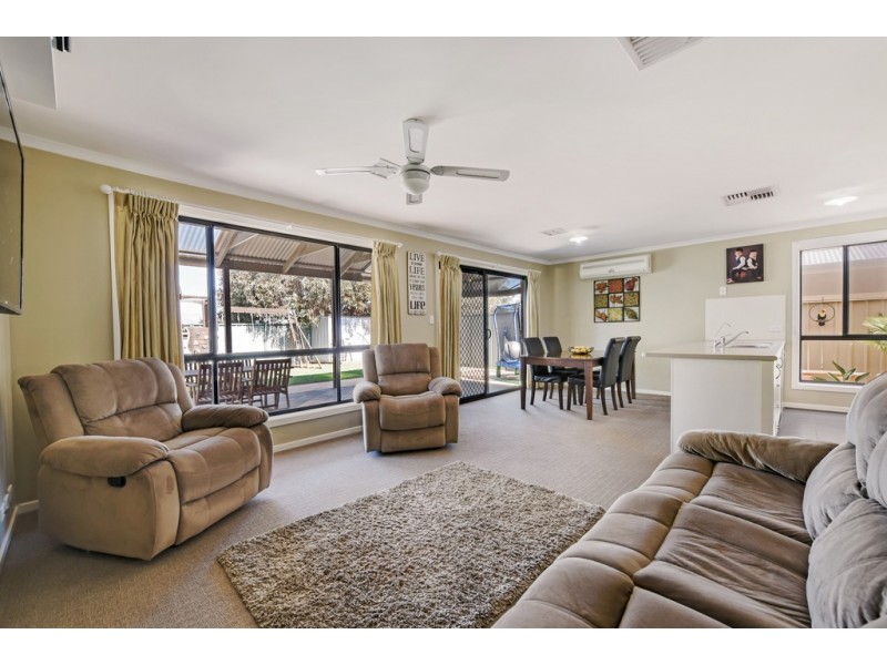 8 Moss Court, Aldinga Beach SA 5173