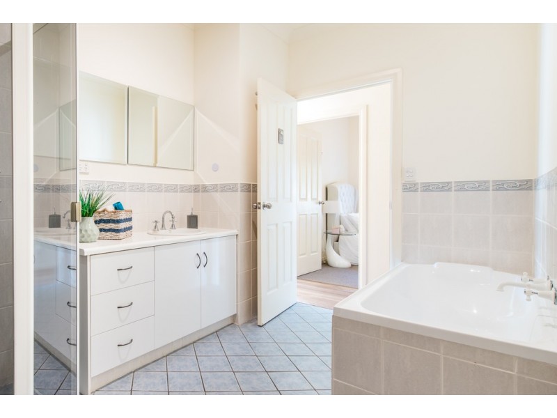 59b Kenihans Road, Happy Valley SA 5159