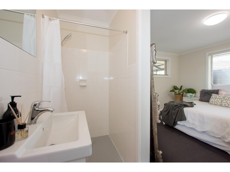 6 Elm Street, Happy Valley SA 5159
