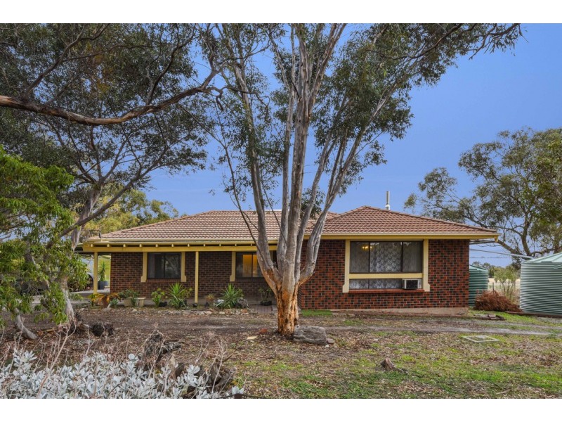 304 Upper Penneys Hill Road, Onkaparinga Hills SA 5163