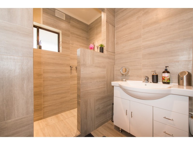 304 Upper Penneys Hill Road, Onkaparinga Hills SA 5163