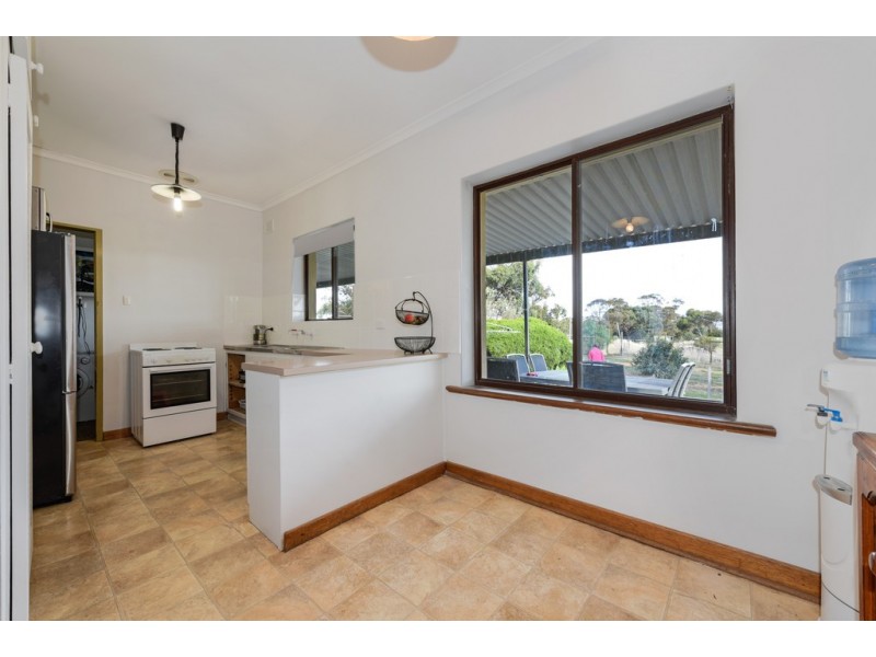 304 Upper Penneys Hill Road, Onkaparinga Hills SA 5163