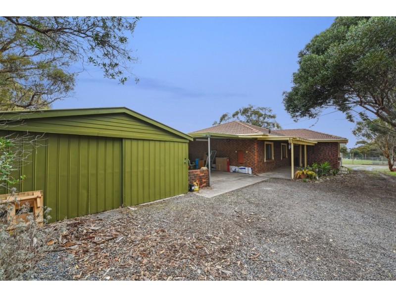304 Upper Penneys Hill Road, Onkaparinga Hills SA 5163
