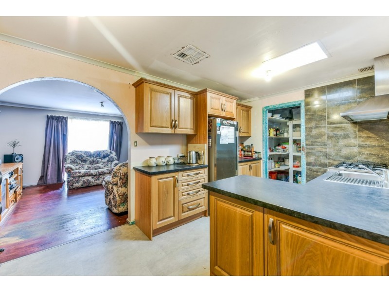 56 Kesters Road, Para Hills West SA 5096