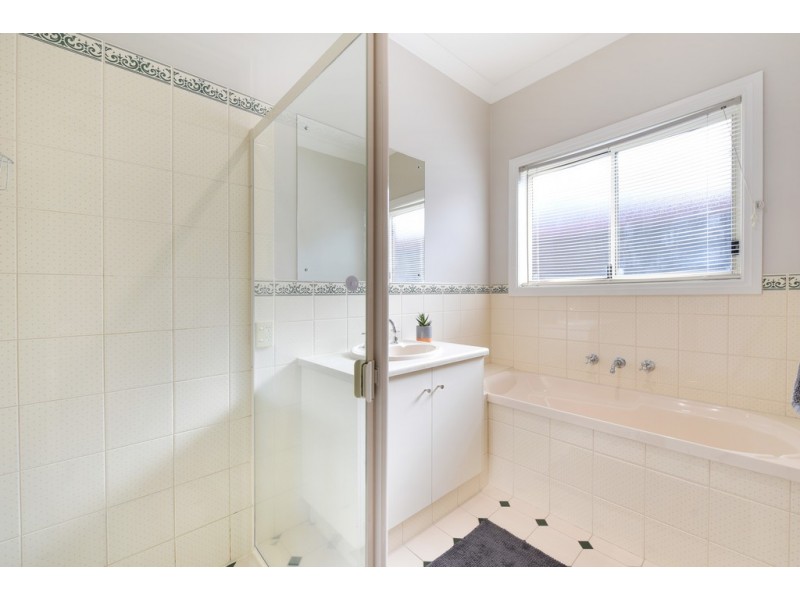 54 Allworth Drive, Happy Valley SA 5159