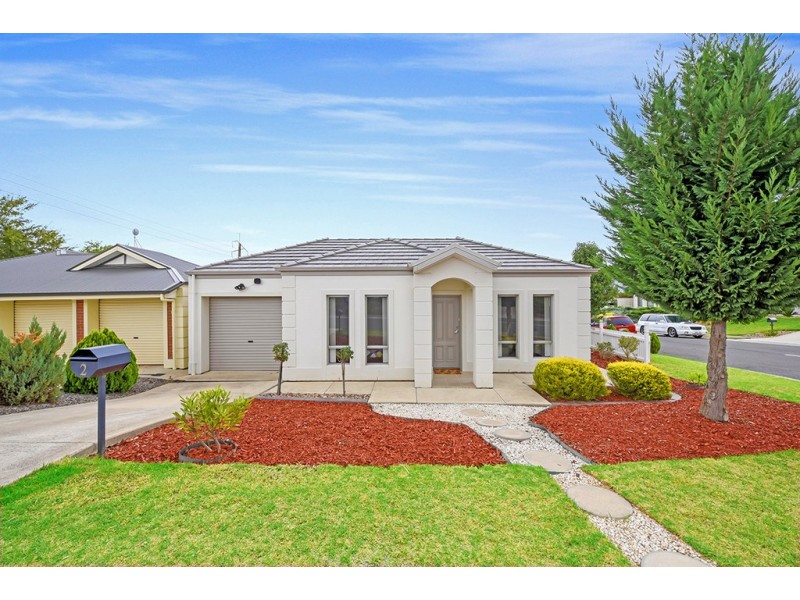 2 Lucy Court, Trott Park SA 5158