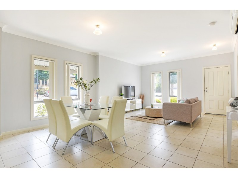 2 Lucy Court, Trott Park SA 5158