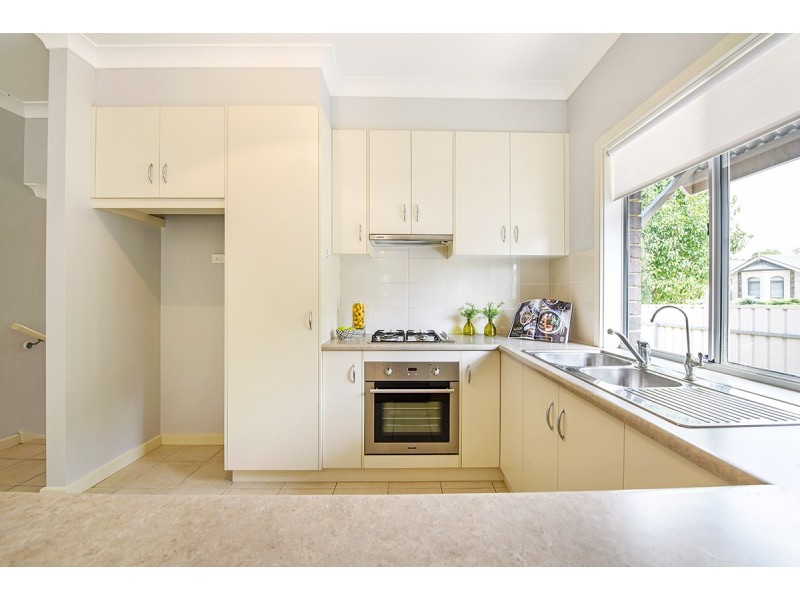 2 Lucy Court, Trott Park SA 5158