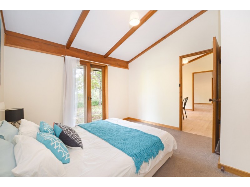 82 Sheoak Road, Crafers West SA 5152