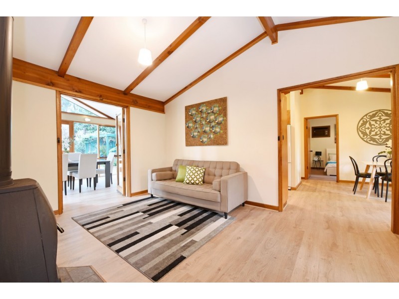 82 Sheoak Road, Crafers West SA 5152