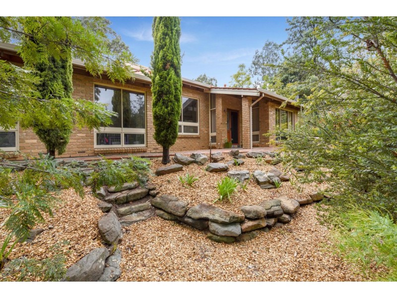 9 Nayook Grove, Happy Valley SA 5159