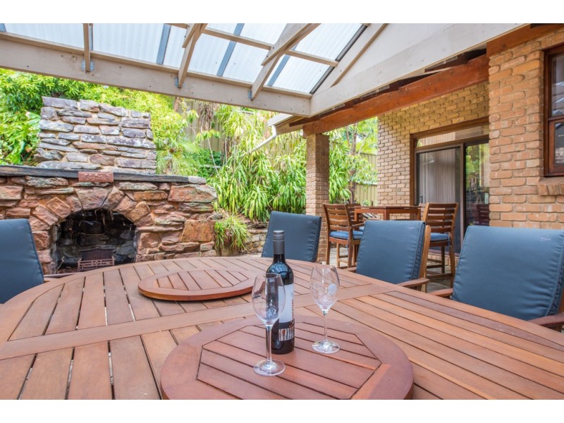 9 Nayook Grove, Happy Valley SA 5159