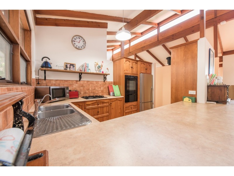 9 Nayook Grove, Happy Valley SA 5159