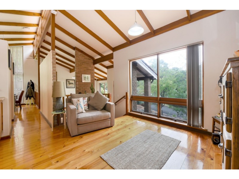 9 Nayook Grove, Happy Valley SA 5159