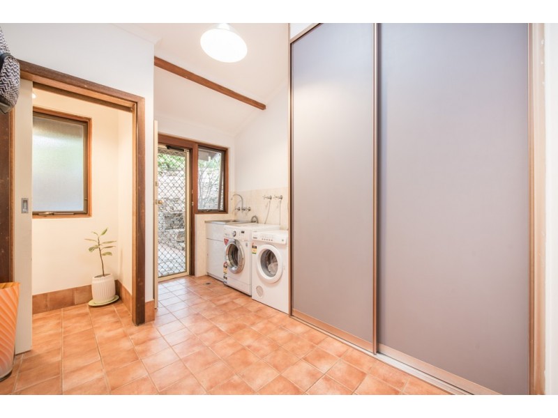 9 Nayook Grove, Happy Valley SA 5159