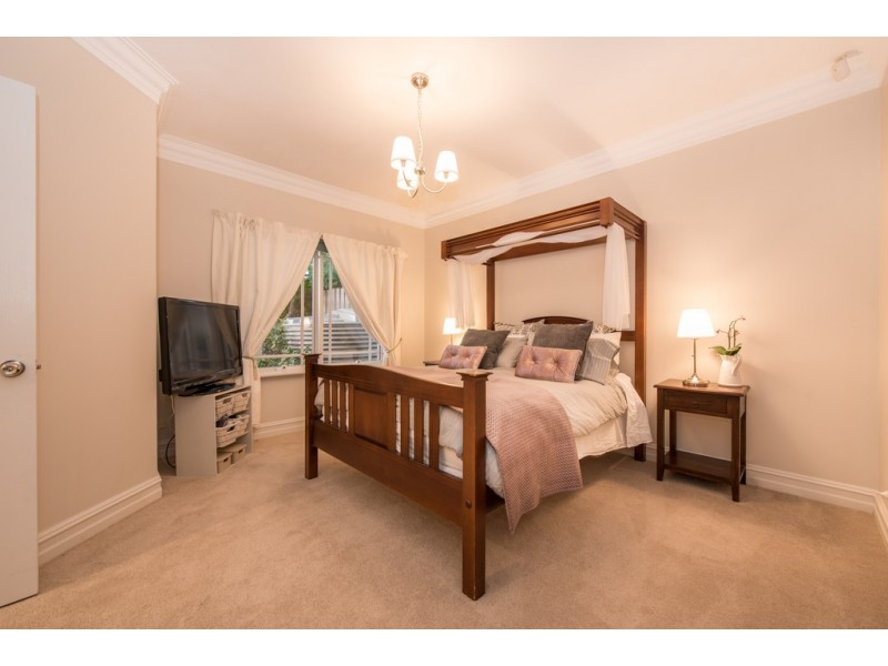 9 Bay Place, Woodcroft SA 5162