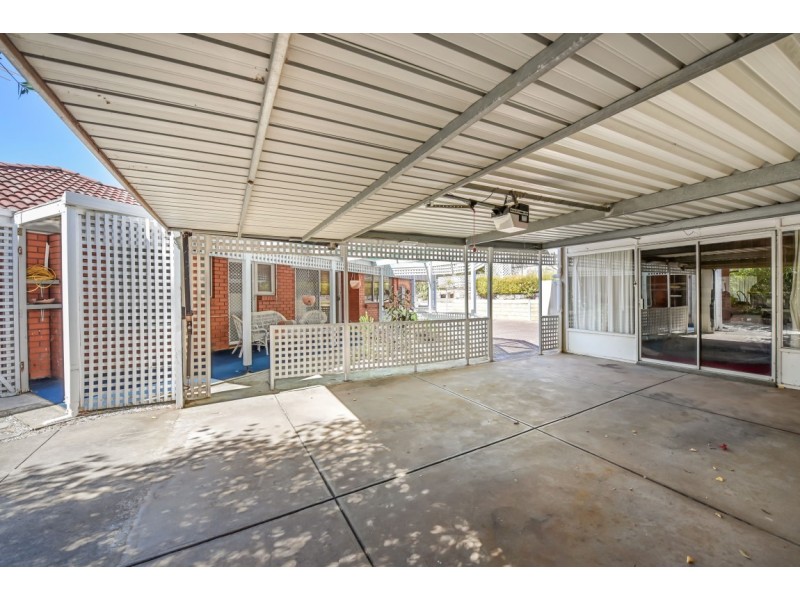 10 College Avenue, Aberfoyle Park SA 5159