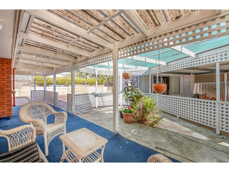 10 College Avenue, Aberfoyle Park SA 5159