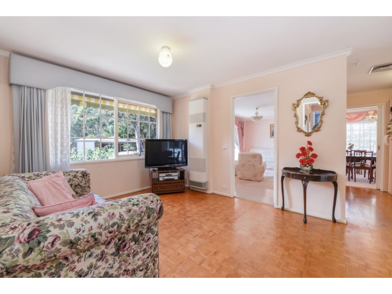 10 College Avenue, Aberfoyle Park SA 5159