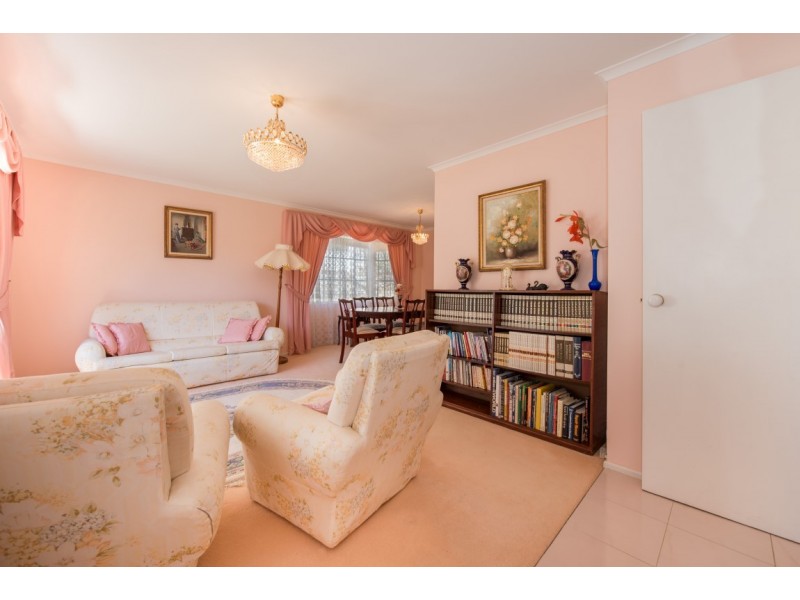 10 College Avenue, Aberfoyle Park SA 5159