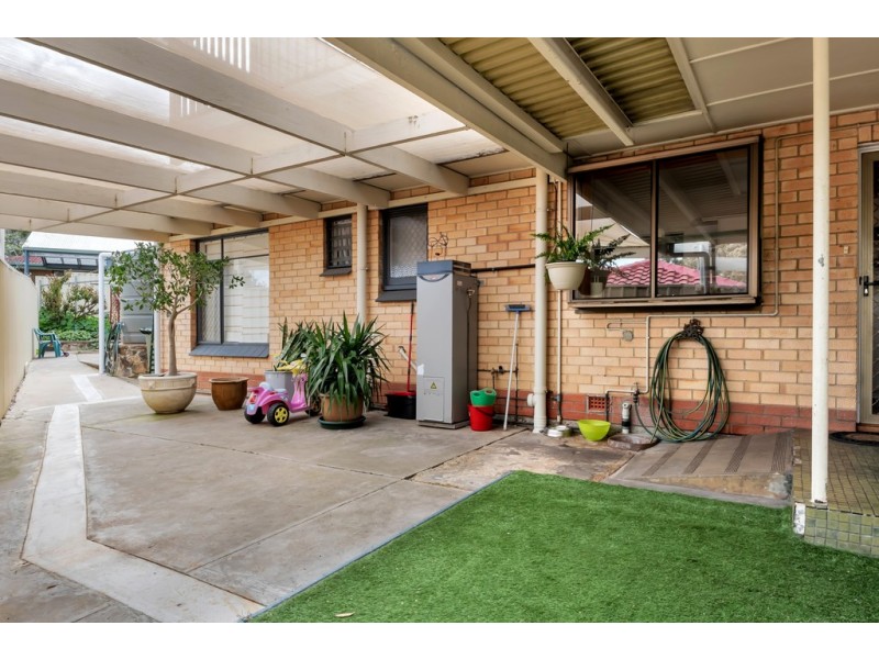 11 Bishops Hill Road, Happy Valley SA 5159