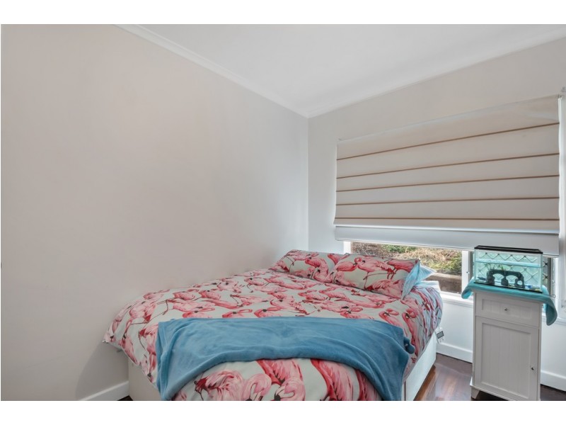 11 Bishops Hill Road, Happy Valley SA 5159