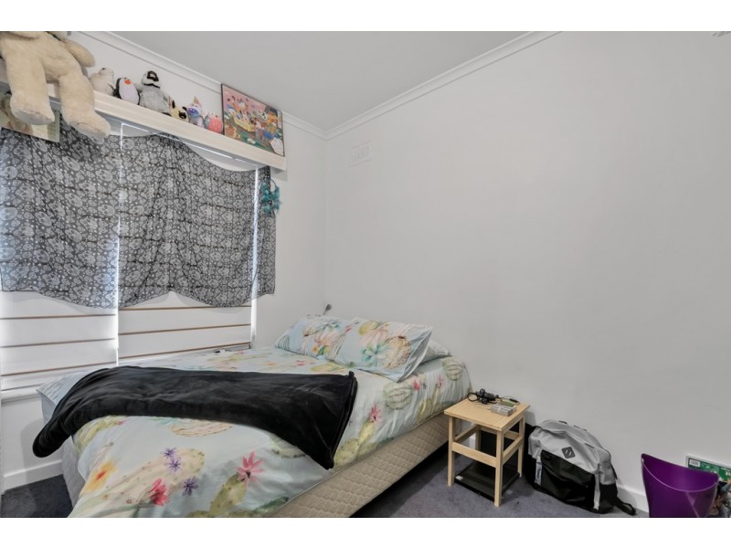 11 Bishops Hill Road, Happy Valley SA 5159