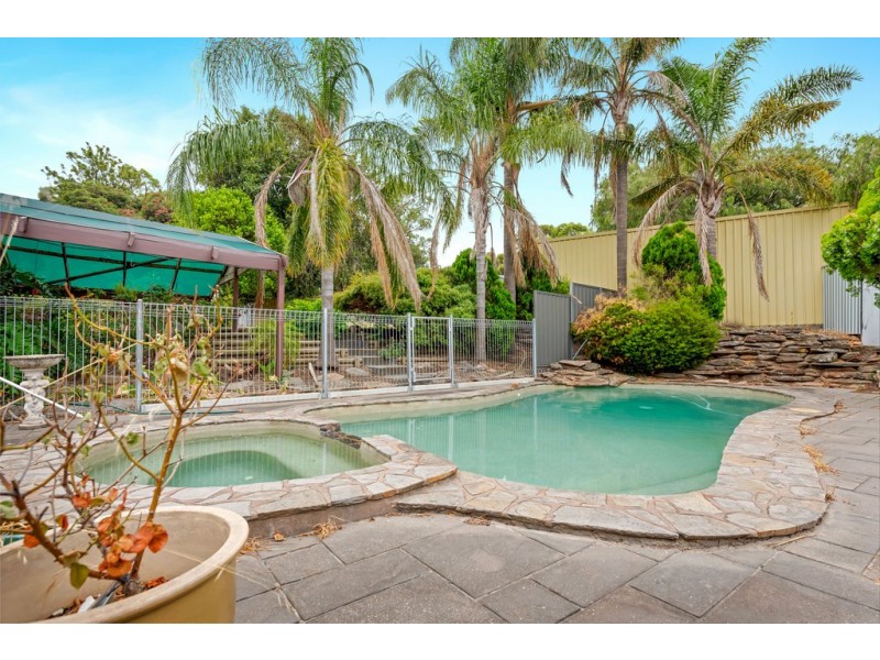 2 Meg Court, Aberfoyle Park SA 5159