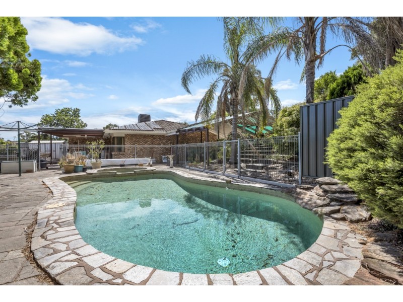 2 Meg Court, Aberfoyle Park SA 5159