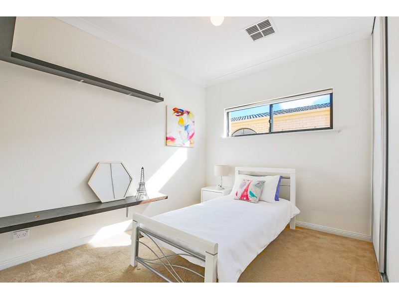 13B Yachtsman Street, Seaford SA 5169