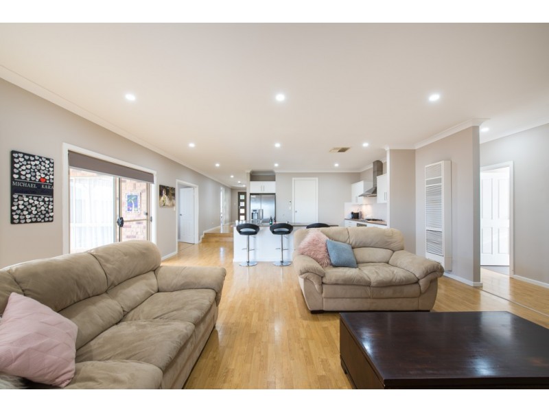 1 Locomotive Drive, Sheidow Park SA 5158