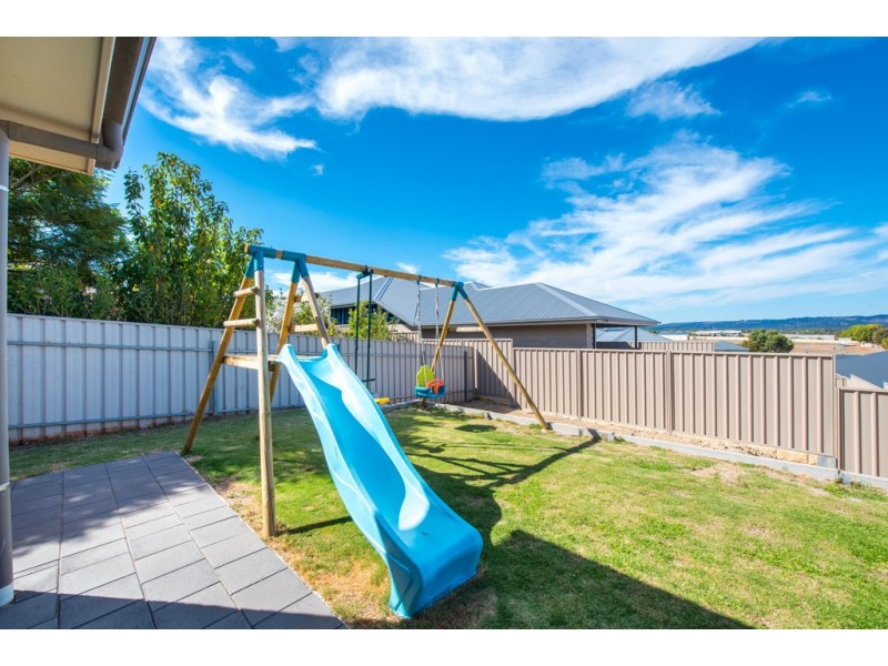 1 Locomotive Drive, Sheidow Park SA 5158
