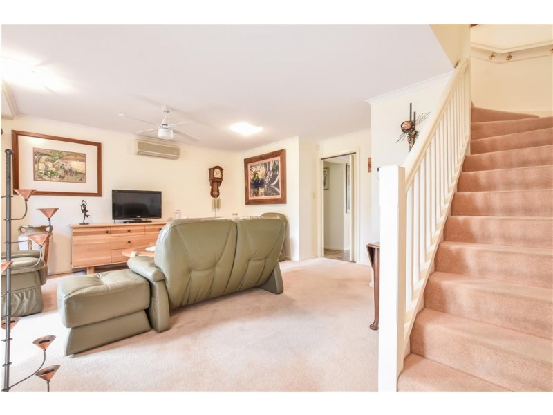 41 Karu Crescent, Mitchell Park SA 5043