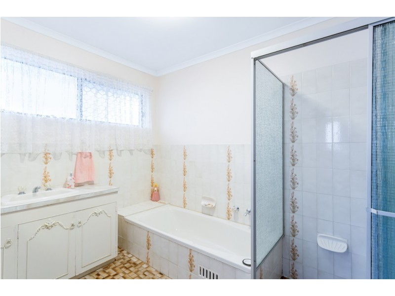 19 Suzanne Avenue, Morphett Vale SA 5162