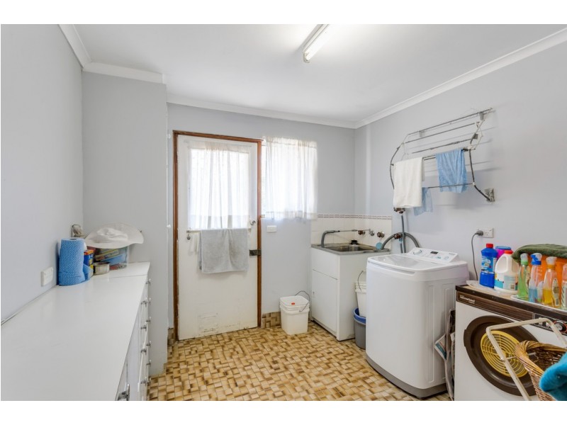 19 Suzanne Avenue, Morphett Vale SA 5162