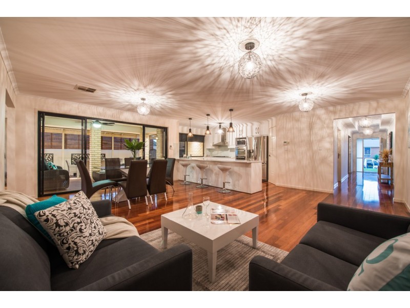 29 Aquamarine Ave, Aldinga Beach SA 5173
