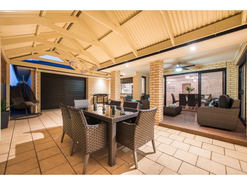 29 Aquamarine Ave, Aldinga Beach SA 5173
