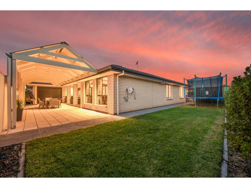 29 Aquamarine Ave, Aldinga Beach SA 5173
