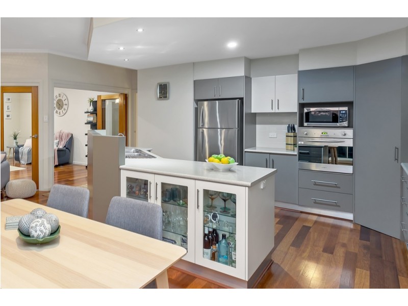 27 Mariner Avenue, Seacliff Park SA 5049