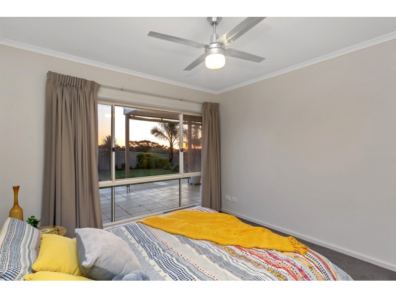 27 Mariner Avenue, Seacliff Park SA 5049