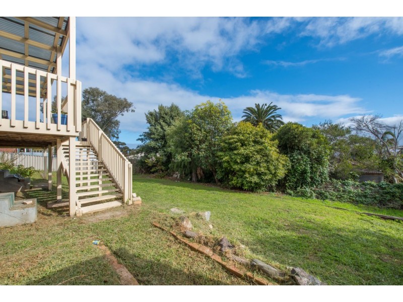7 Madeline Crescent, Hallett Cove SA 5158