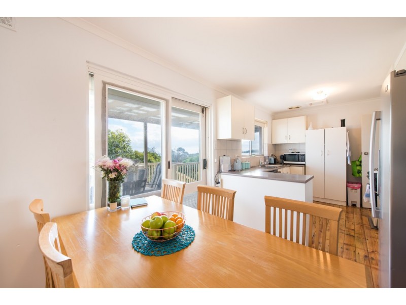 7 Madeline Crescent, Hallett Cove SA 5158