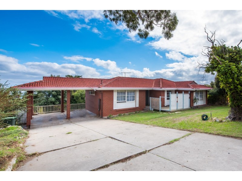 7 Madeline Crescent, Hallett Cove SA 5158