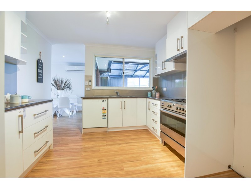 3 Doulton Drive, Trott Park SA 5158