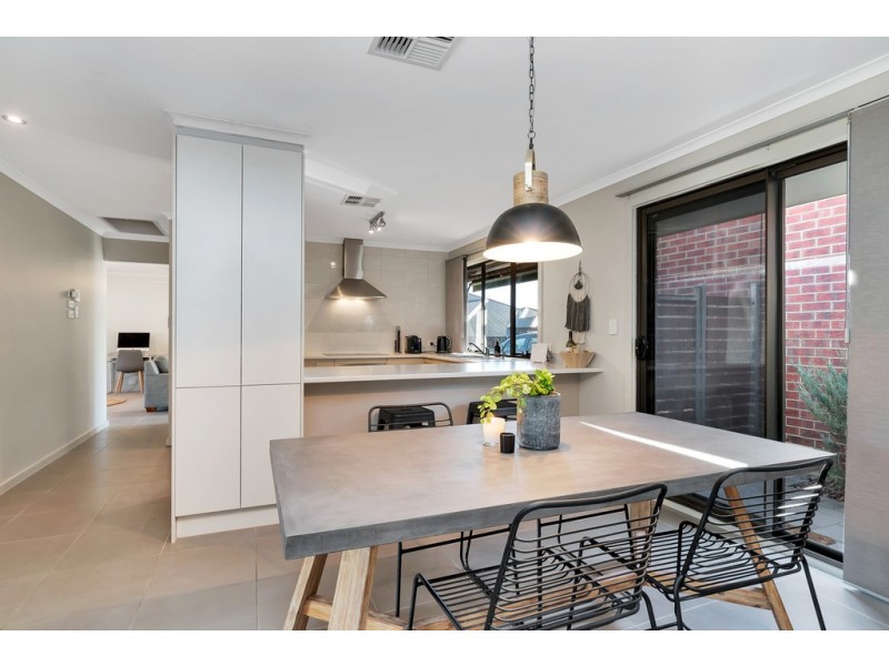 5/8 Cinnamon Way (Thomas Terrace), Aberfoyle Park SA 5159