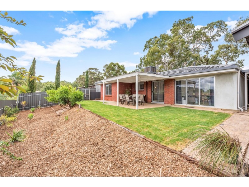 13 Homestead drive, Aberfoyle Park SA 5159