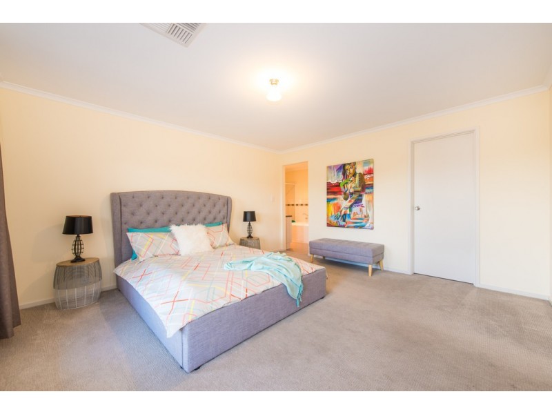 17 Haywood Court, Mount Compass SA 5210