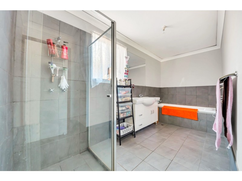 9 Taylors Avenue, Morphett Vale SA 5162