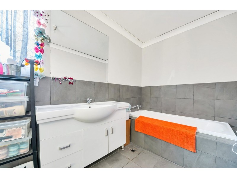 9 Taylors Avenue, Morphett Vale SA 5162