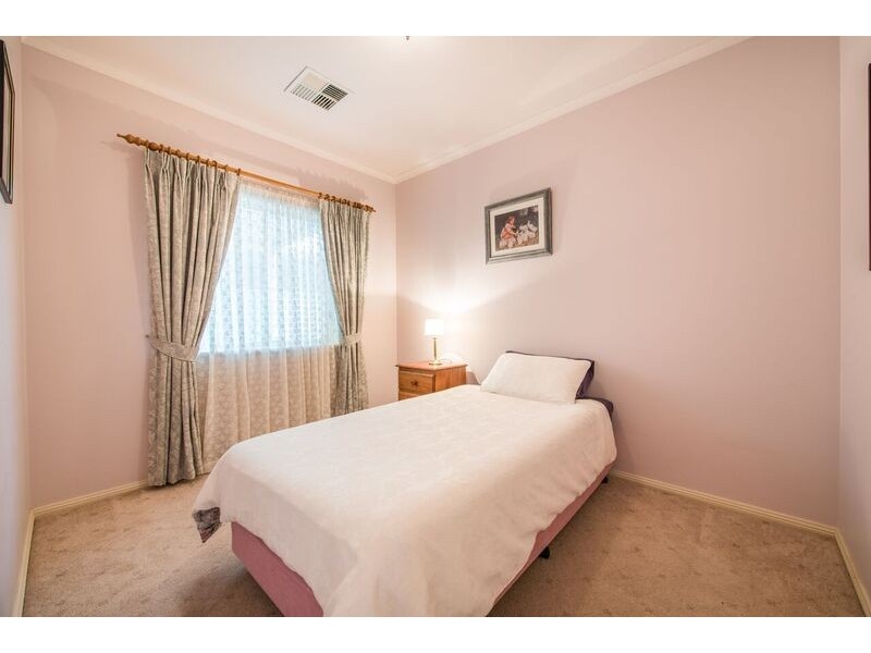 12 Saratoga Avenue, Warradale SA 5046